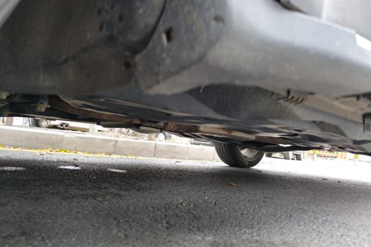 Used Jeep Cherokee 2017 2.0L Superior Edition Chassis Front Left