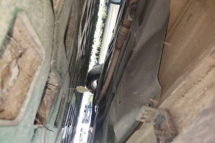 Used Jeep Cherokee 2017 2.0L Superior Edition Chassis Front Left