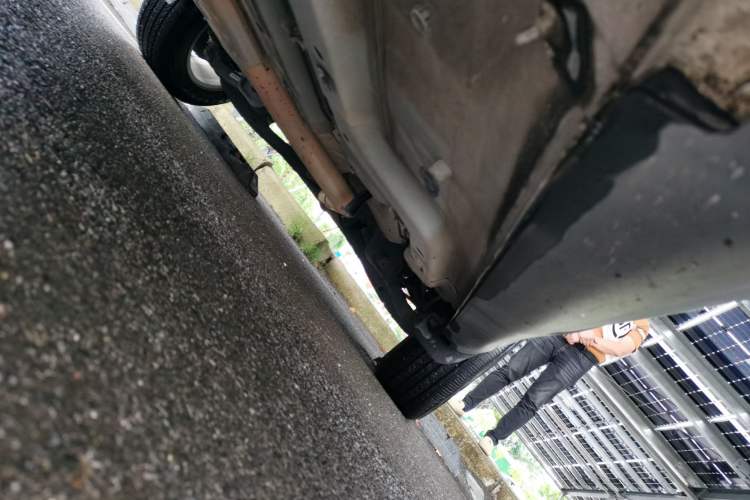 Used Jeep Cherokee 2017 2.0L Superior Edition Chassis Front Left