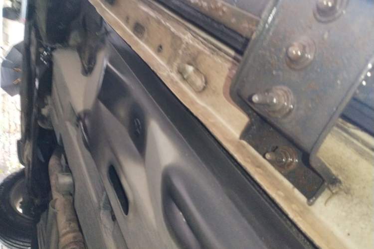 Used Jeep Cherokee 2017 2.4L Leading Edition Chassis Front Left