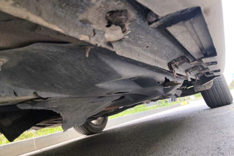 Used Jeep Cherokee 2017 2.0L Superior Edition Chassis Front Left
