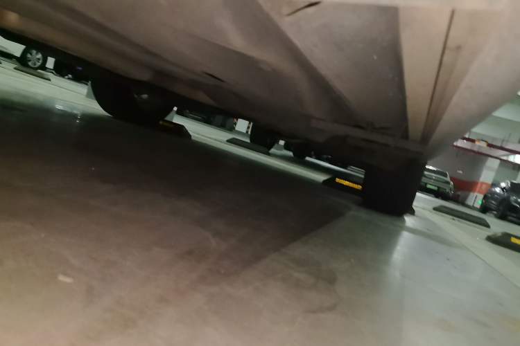 Used Jeep Cherokee 2017 2.0L Superior Edition Chassis Front Left