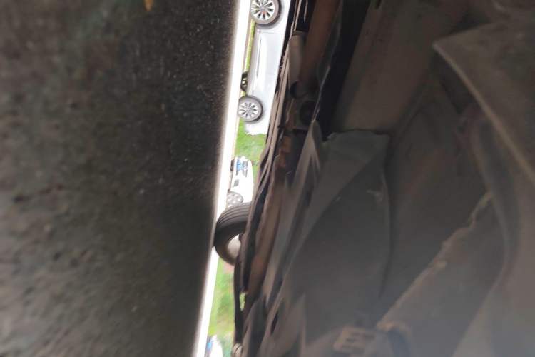 Used Jeep Cherokee 2017 2.0L Superior Edition Chassis Front Left