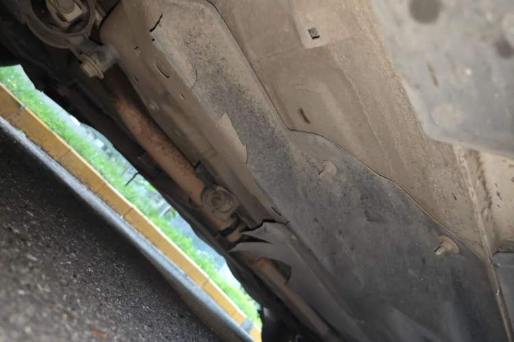 Used Jeep Cherokee 2017 2.4L Leading Smart Edition Chassis Front Left