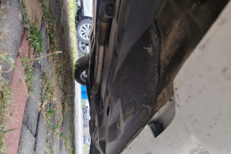 Used Jeep Cherokee 2017 2.4L Professional Smart Edition Chassis Front Left