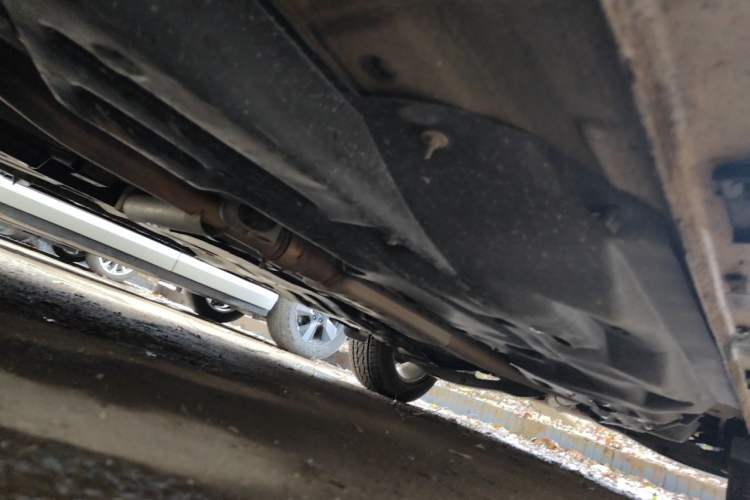 Used Jeep Cherokee 2017 2.0L Superior Edition Chassis Front Left