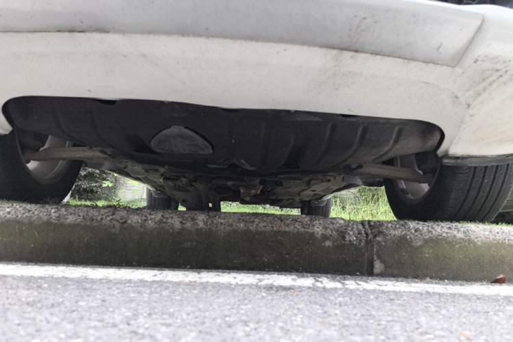 Used Jeep Cherokee 2017 2.4L Professional Smart Edition Chassis Front