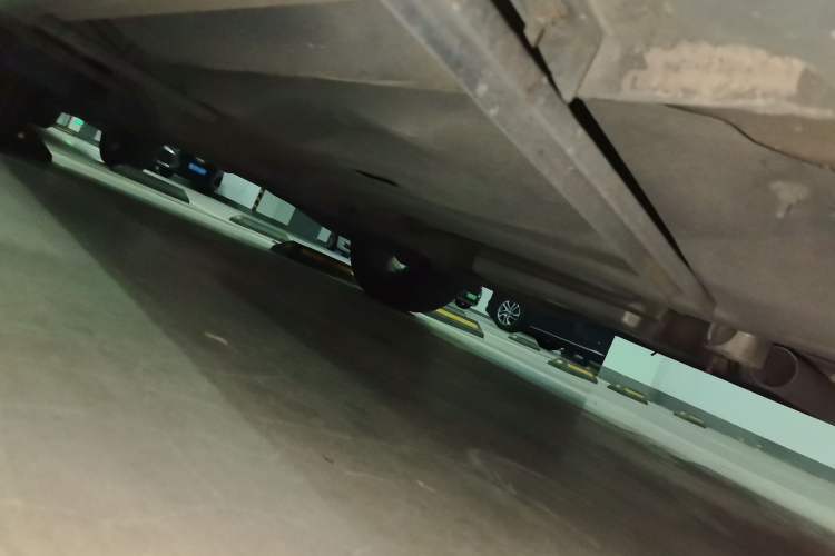 Used Jeep Cherokee 2017 2.0L Superior Edition Chassis Front Right