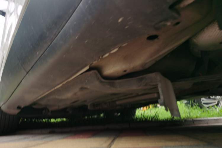 Used Jeep Cherokee 2017 2.4L Leading Edition Chassis Rear Left