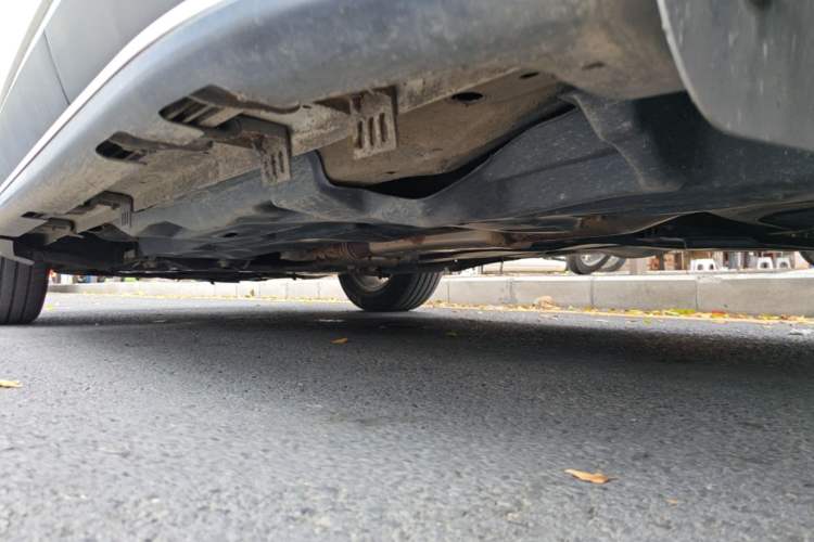 Used Jeep Cherokee 2017 2.0L Superior Edition Chassis Rear Left