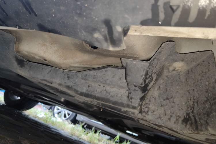 Used Jeep Cherokee 2017 2.0L Superior Edition Chassis Rear Left
