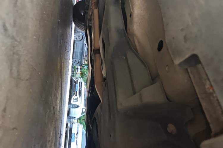 Used Jeep Cherokee 2017 2.0L Superior Edition Chassis Rear Left