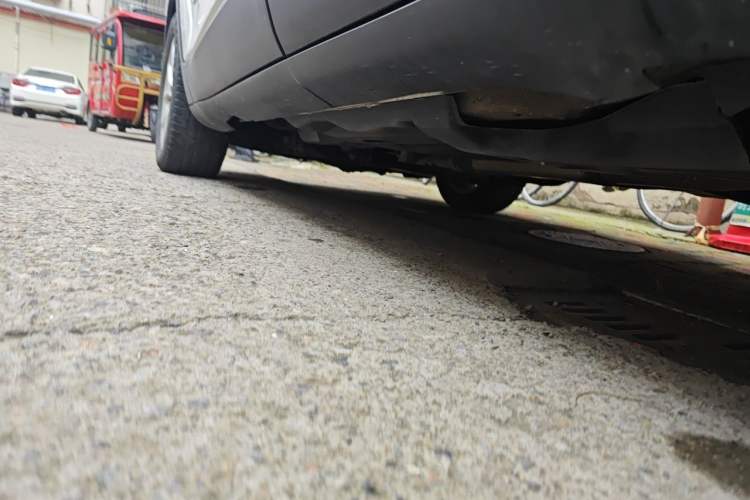 Used Jeep Cherokee 2017 2.0L Superior Edition Chassis Rear Left