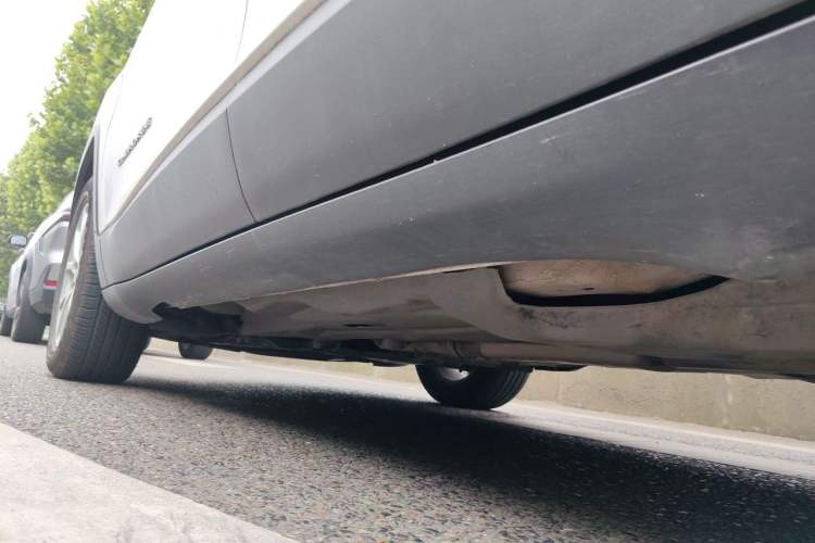 Used Jeep Cherokee 2017 2.0L Superior Edition Chassis Rear Left