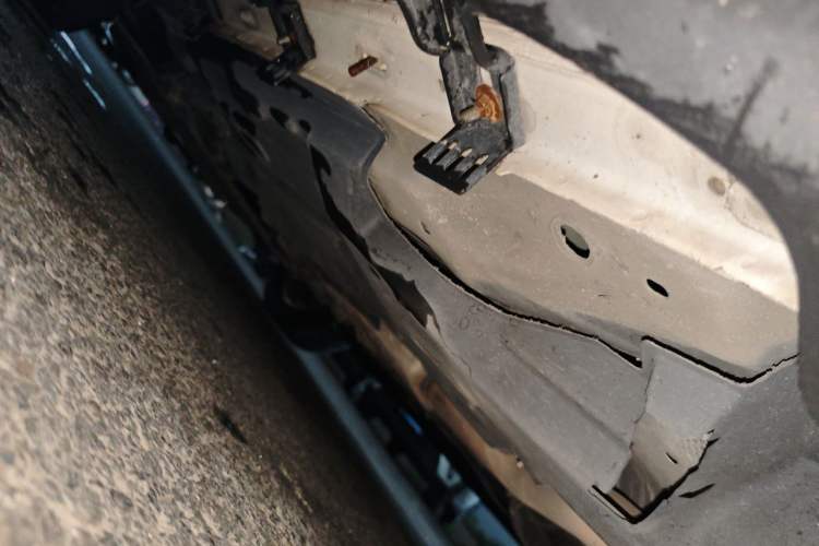 Used Jeep Cherokee 2017 2.4L Leading Smart Edition Chassis Rear Left