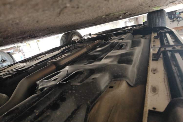 Used Jeep Cherokee 2017 2.0L Superior Edition Chassis Rear Left