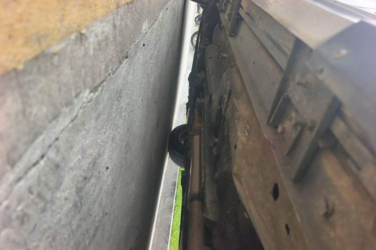 Used Jeep Cherokee 2017 2.4L Leading Edition Chassis Rear Left