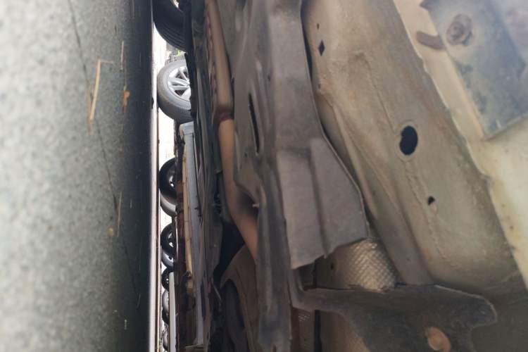 Used Jeep Cherokee 2017 2.0L Superior Edition Chassis Rear Left