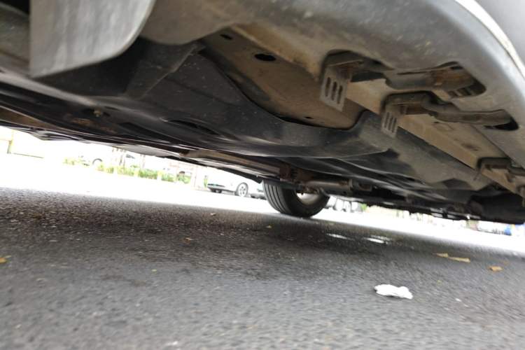 Used Jeep Cherokee 2017 2.0L Superior Edition Chassis Rear Right