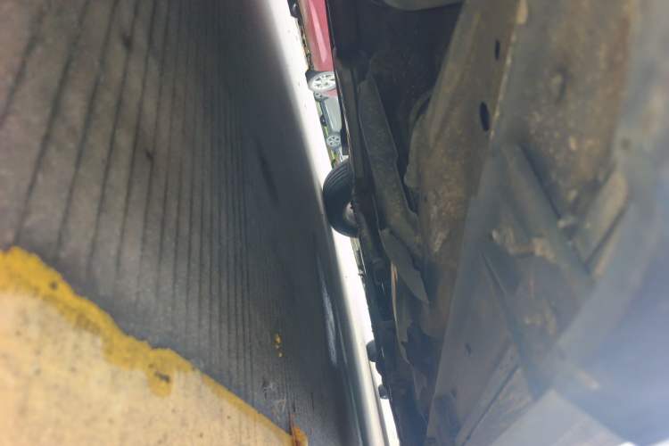Used Jeep Cherokee 2017 2.4L Leading Edition Chassis Rear Right