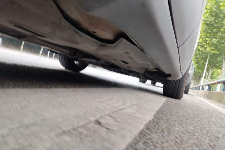 Used Jeep Cherokee 2017 2.0L Superior Edition Chassis Rear Right