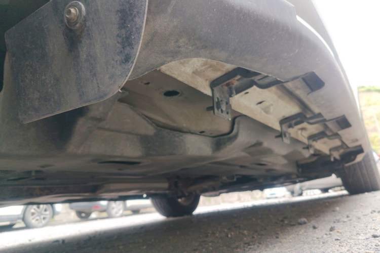 Used Jeep Cherokee 2017 2.4L Leading Edition Chassis Rear Right