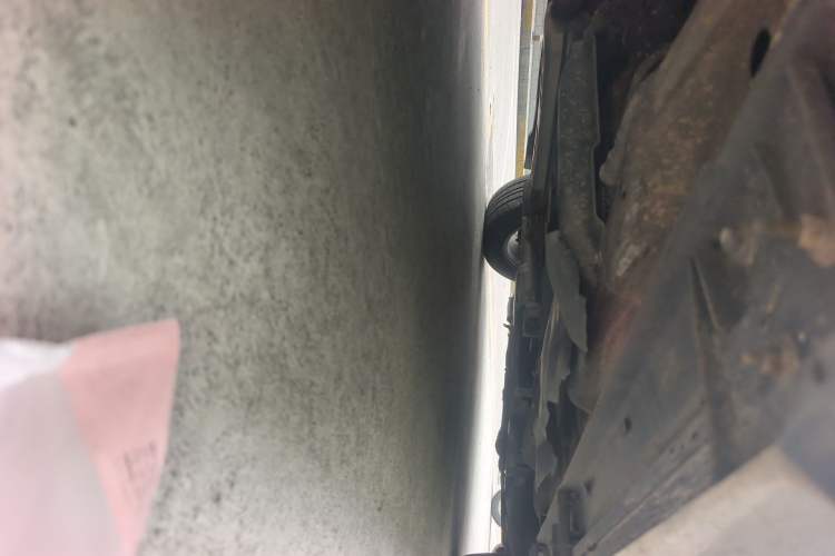 Used Jeep Cherokee 2017 2.4L Leading Edition Chassis Rear Right