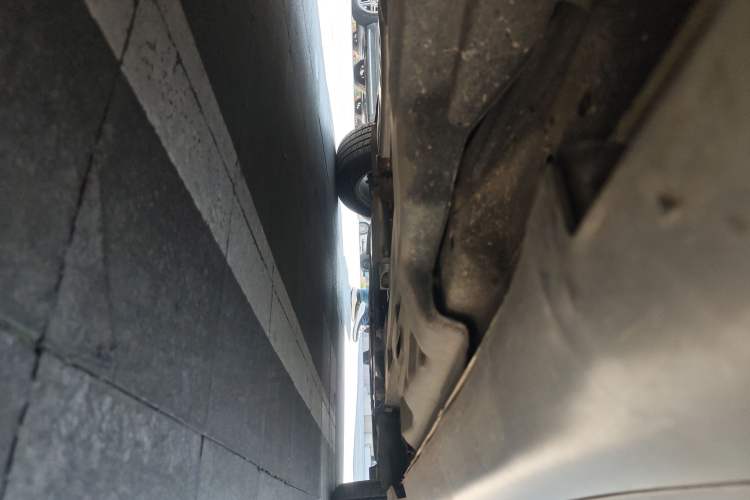Used Jeep Cherokee 2017 2.0L Superior Edition Chassis Rear Right