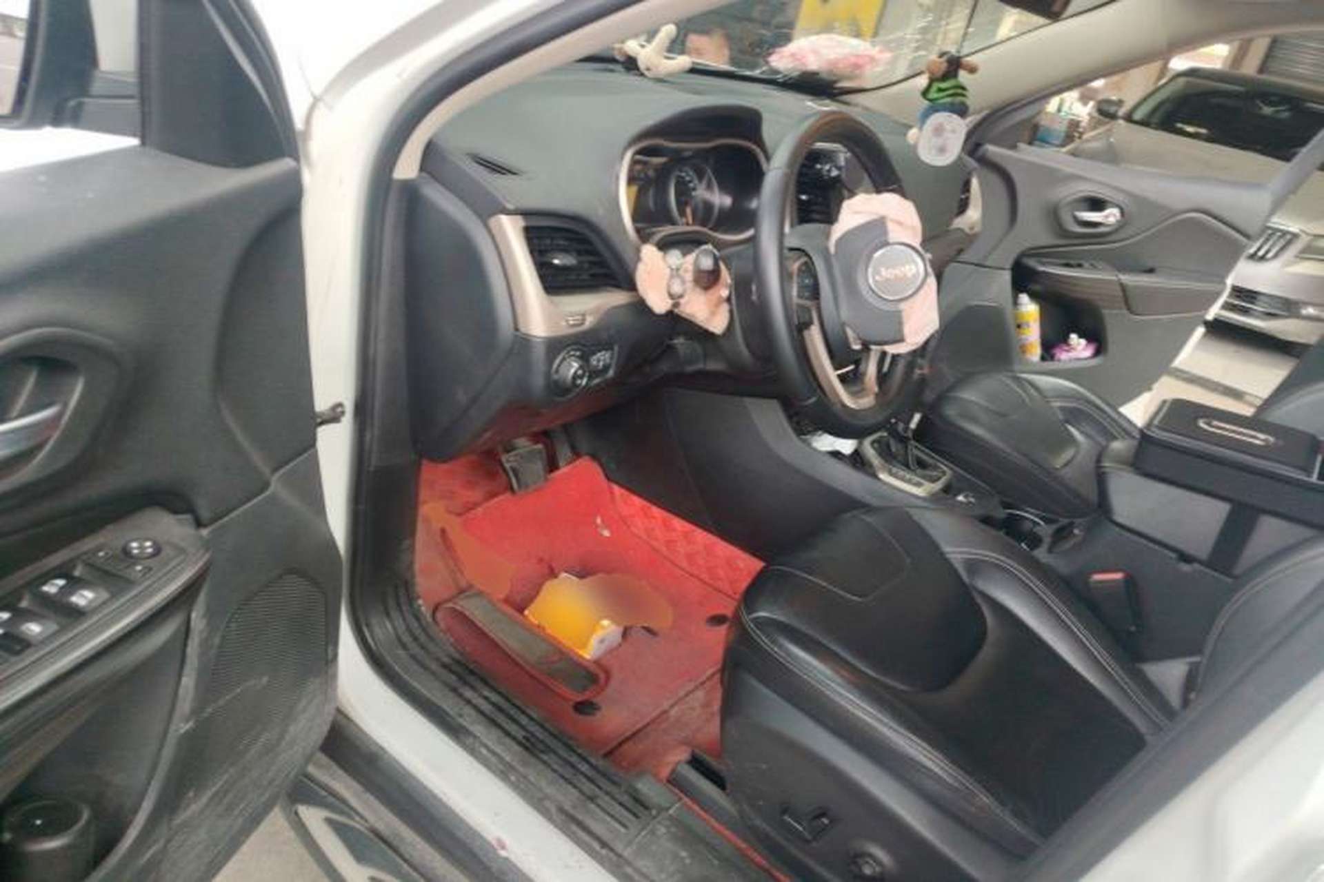 Used Jeep Cherokee 2017 2.0L Superior Edition Driver Seat