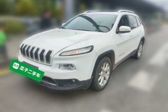 Used Jeep Cherokee 2017 2.0L Superior Edition