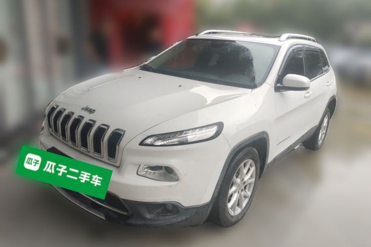 Used Jeep Cherokee 2017 2.4L Leading Smart Edition Guazi used car, China used car export, Used car for sale, Used  cars, Cheapest cars for sale