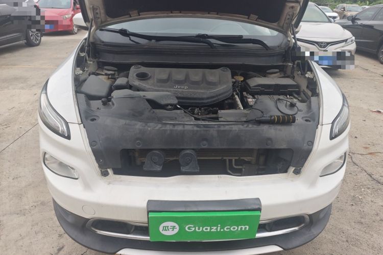 Used Jeep Cherokee 2017 2.0L Superior Edition Engine Bay