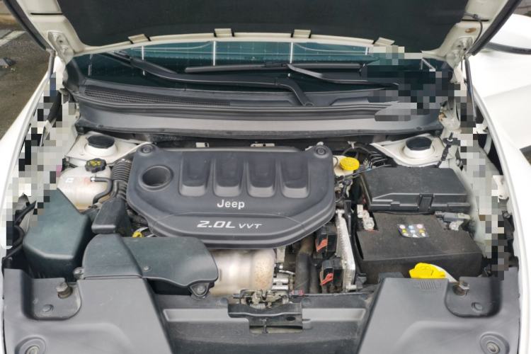 Used Jeep Cherokee 2017 2.0L Superior Edition Engine Bay
