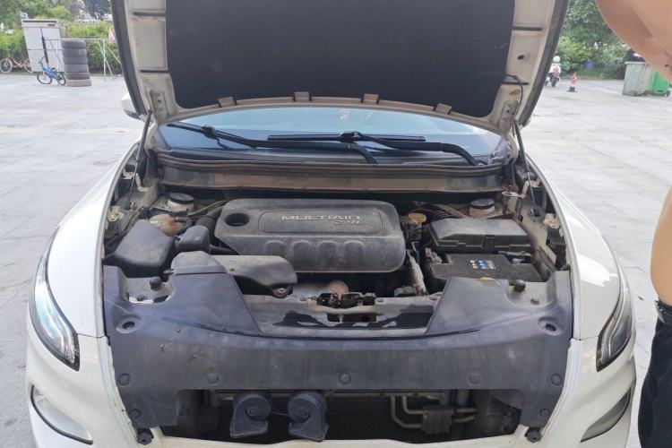 Used Jeep Cherokee 2017 2.4L Leading Edition Engine Bay