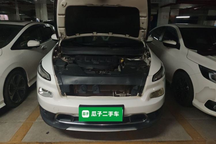 Used Jeep Cherokee 2017 2.0L Superior Edition Engine Bay