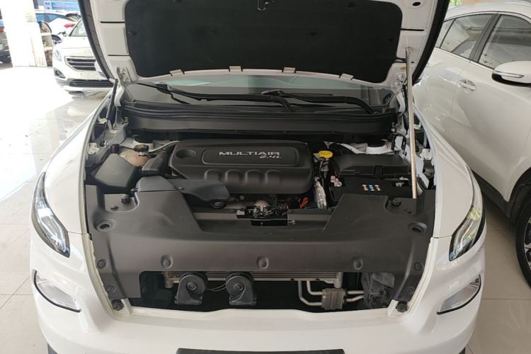 Used Jeep Cherokee 2017 2.4L Leading Edition Engine Bay