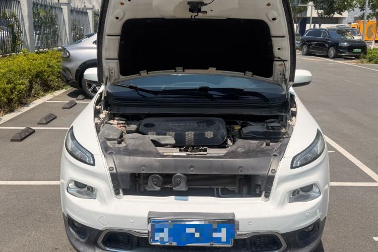 Used Jeep Cherokee 2017 2.4L Leading Smart Edition Engine Bay