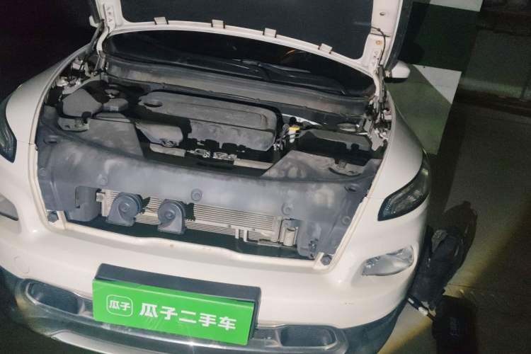 Used Jeep Cherokee 2017 2.4L Leading Smart Edition Engine Bay Left
