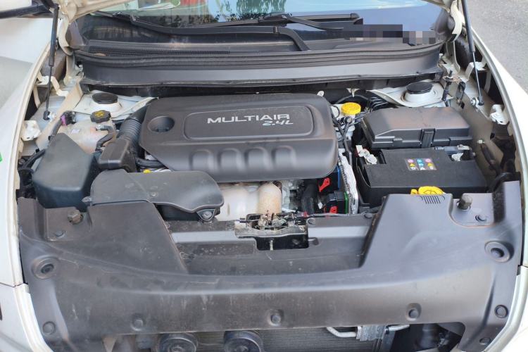 Used Jeep Cherokee 2017 2.4L Leading Edition Engine Bay