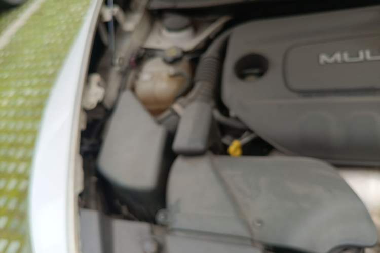 Used Jeep Cherokee 2017 2.4L Superior Edition Engine Bay Right