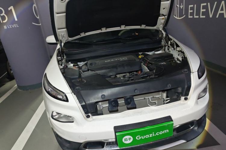 Used Jeep Cherokee 2017 2.4L Leading Edition Engine Bay Right