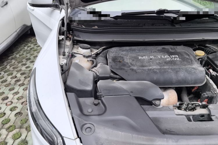 Used Jeep Cherokee 2017 2.4L Professional Smart Edition Engine Bay Right