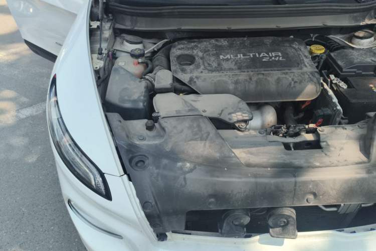 Used Jeep Cherokee 2017 2.4L Leading Smart Edition Engine Bay Right