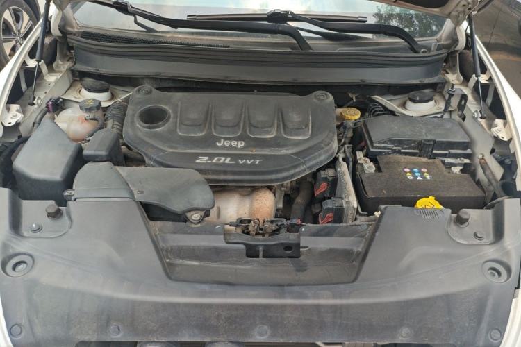 Used Jeep Cherokee 2017 2.0L Leading Edition Engine Bay