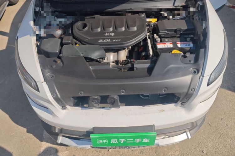 Used Jeep Cherokee 2017 2.0L Superior Edition Engine Bay