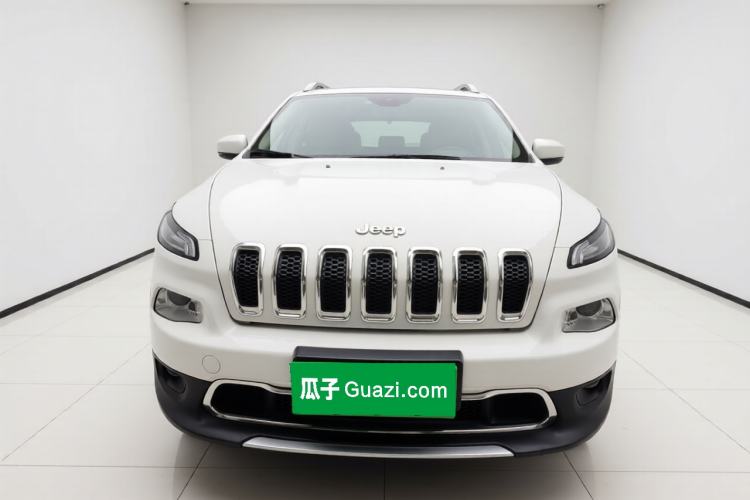Used Jeep Cherokee 2017 2.0L Superior Edition Exterior 1