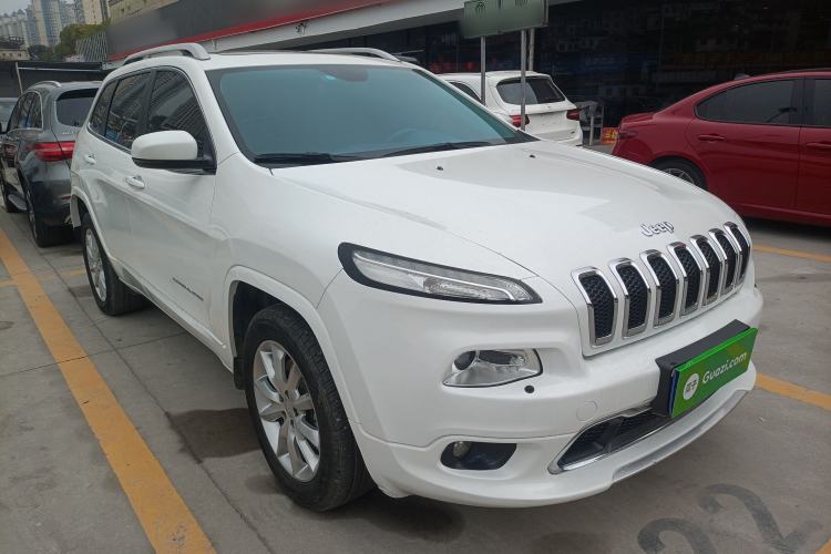 Used Jeep Cherokee 2017 2.4L Professional Smart Edition Exterior 1