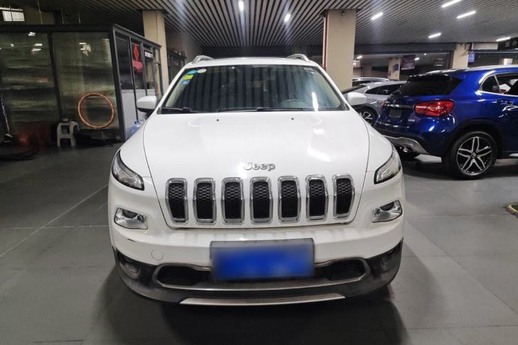 Used Jeep Cherokee 2017 2.0L Superior Edition Exterior 1