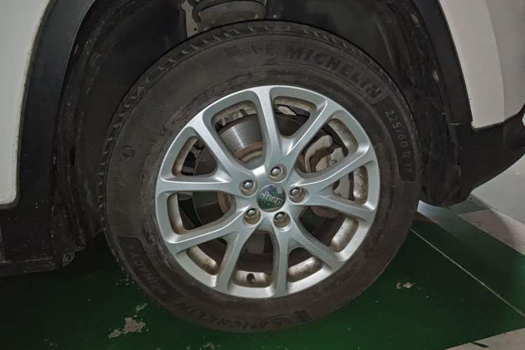 Used Jeep Cherokee 2017 2.0L Superior Edition Exterior 1