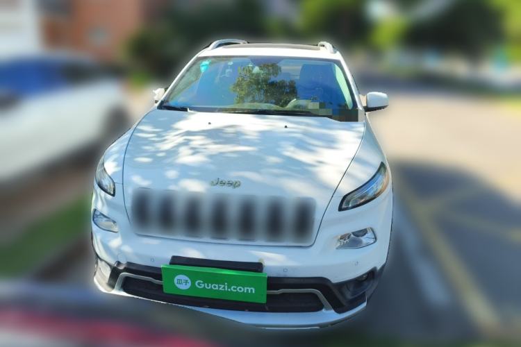 Used Jeep Cherokee 2017 2.0L Superior Edition Exterior 1